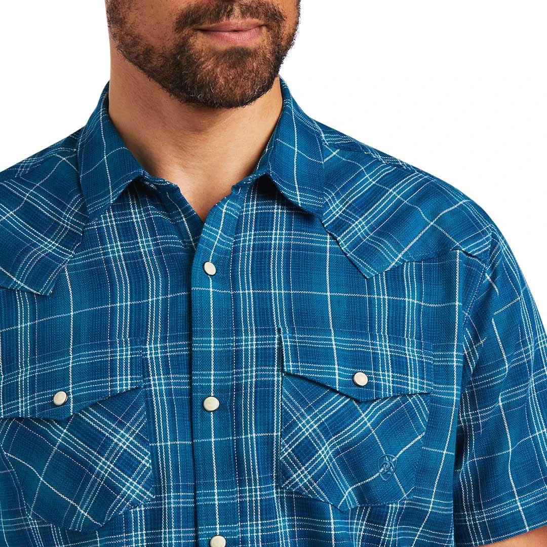 Ariat Men's Holt Retro Fit Short Sleeve Plaid Snap Shirt - Image 3