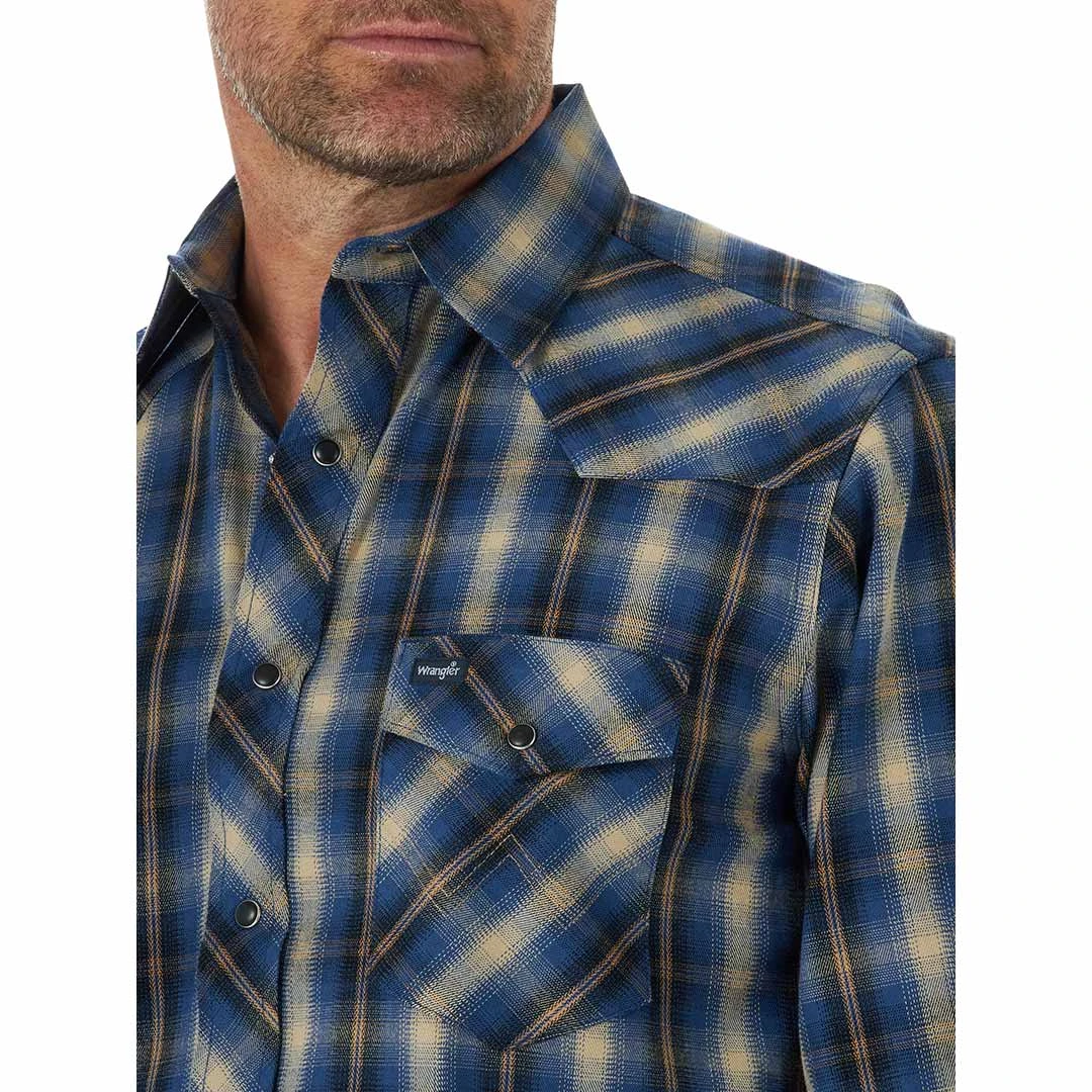 Wrangler Men's Premium Performance Plaid Work Shirt - Image 3