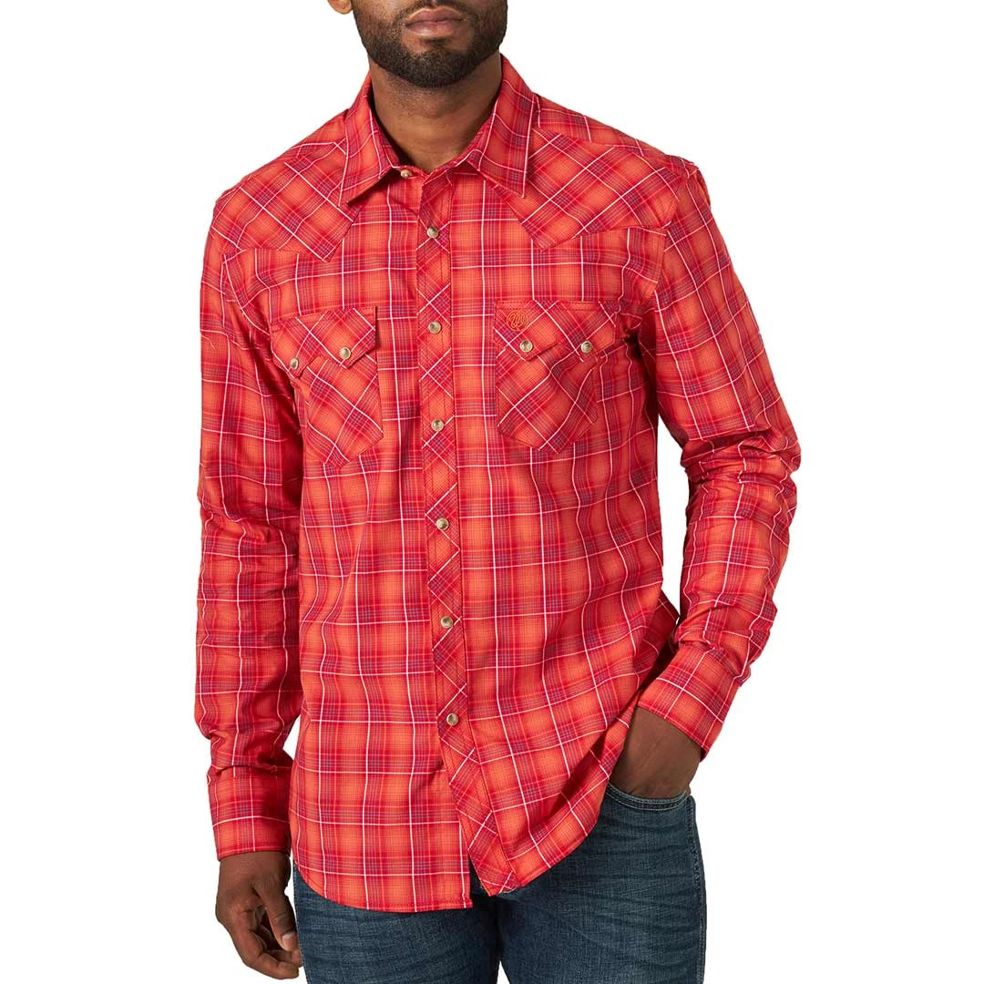 Wrangler Men's Retro Sawtooth Pocket Plaid Snap Shirt